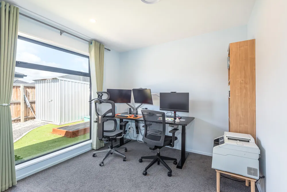 Photos of 6 Ayrshire Lane