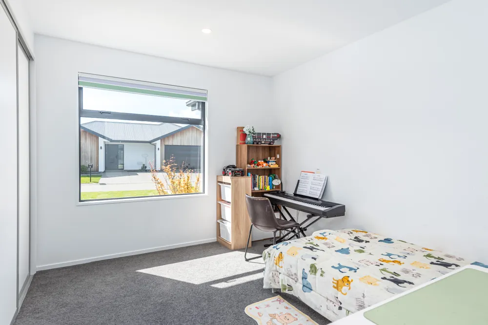 Photos of 6 Ayrshire Lane