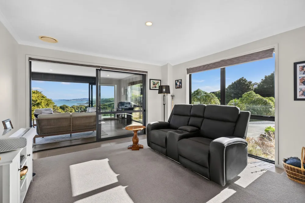 Photos of 5 Kowhai Ridge Road