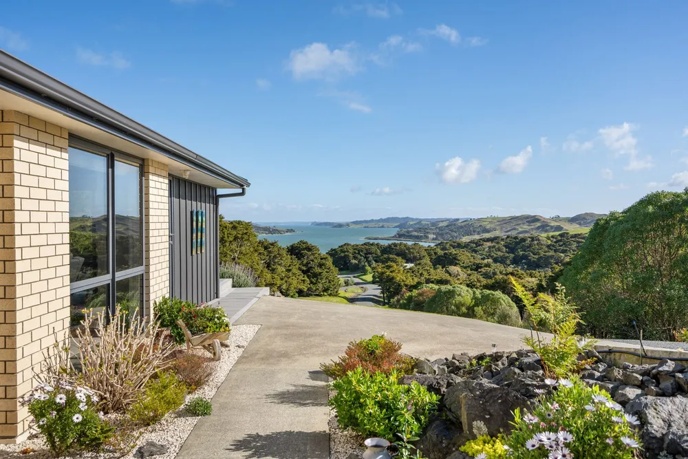 Photos of 5 Kowhai Ridge Road