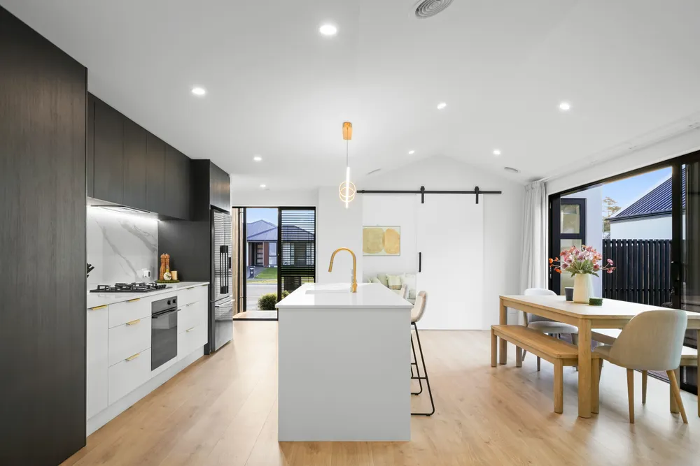 Photos of 16 Kopper Crescent