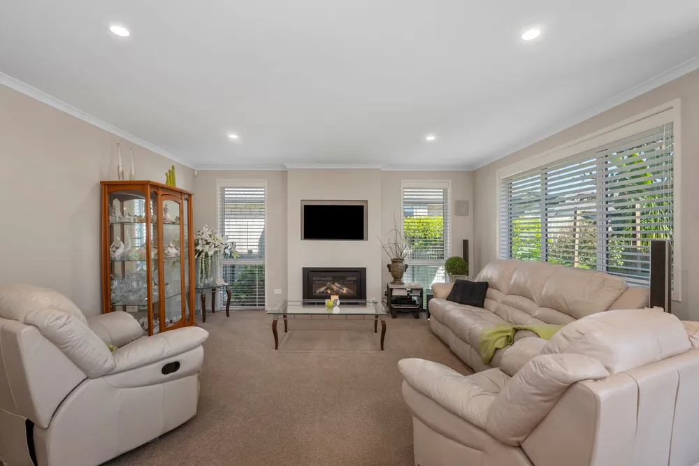Photos of 6 Oka Street