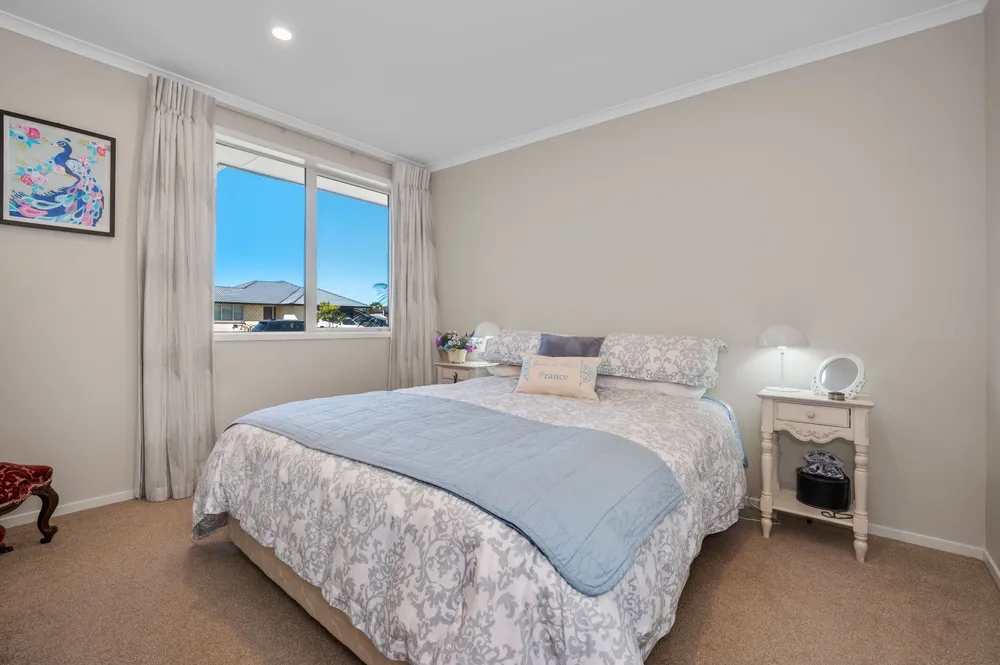 Photos of 6 Oka Street