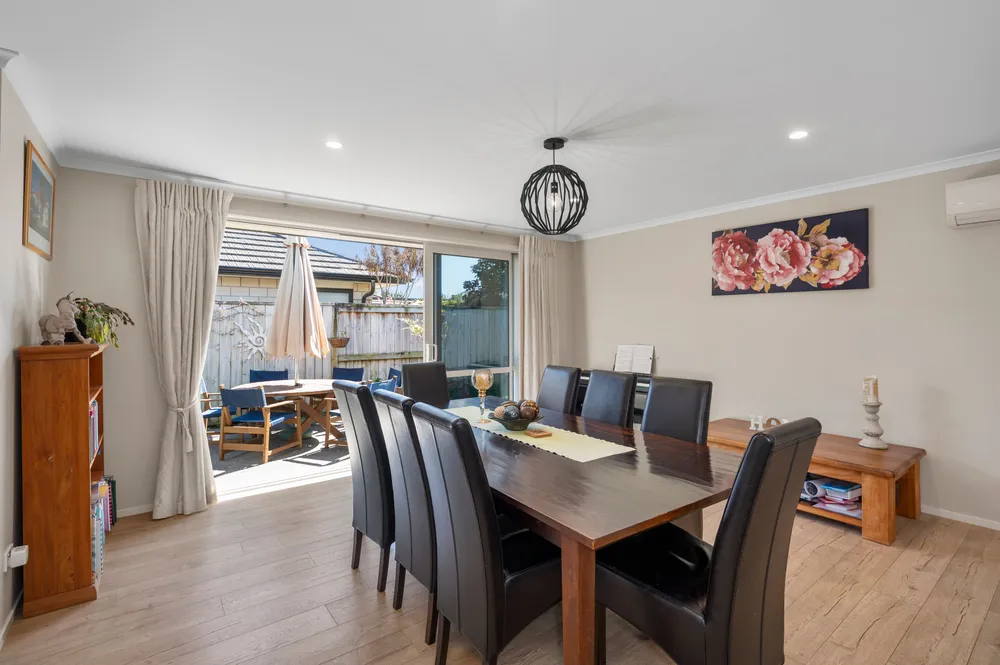 Photos of 6 Oka Street