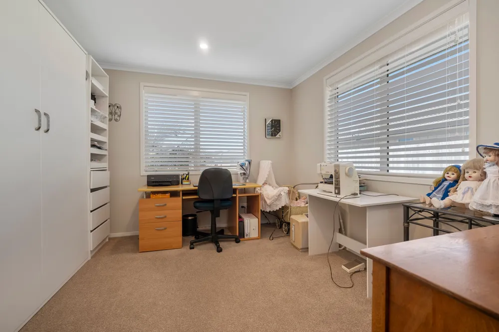 Photos of 6 Oka Street