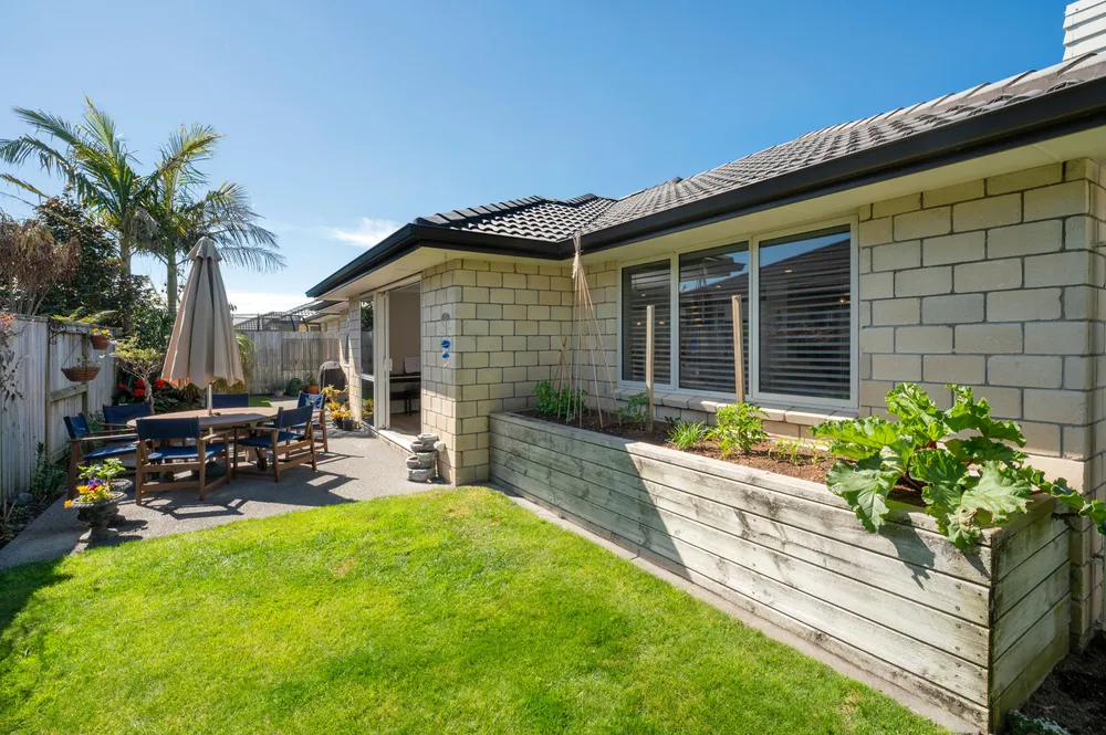 Photos of 6 Oka Street