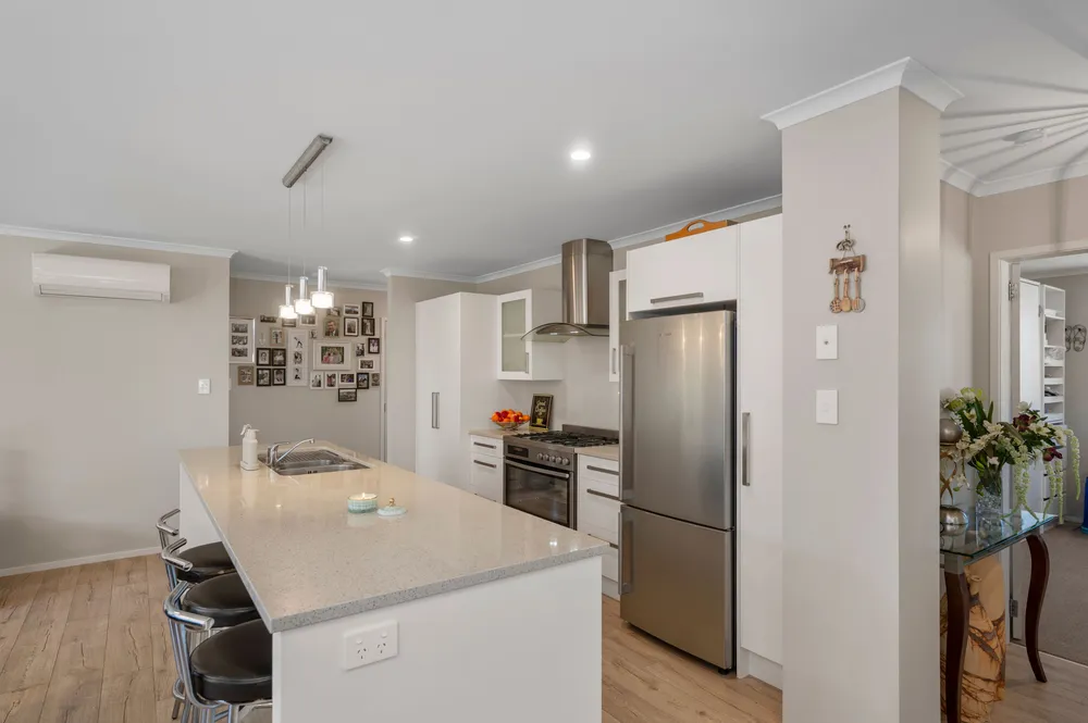 Photos of 6 Oka Street