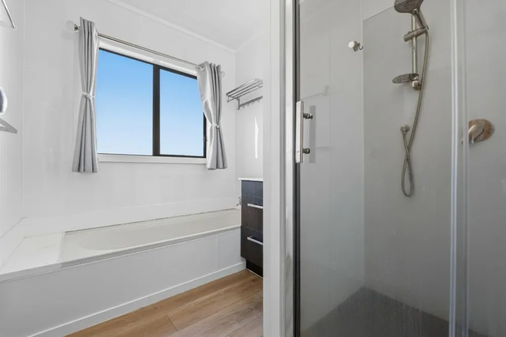 Photos of 2/38 Leo Street