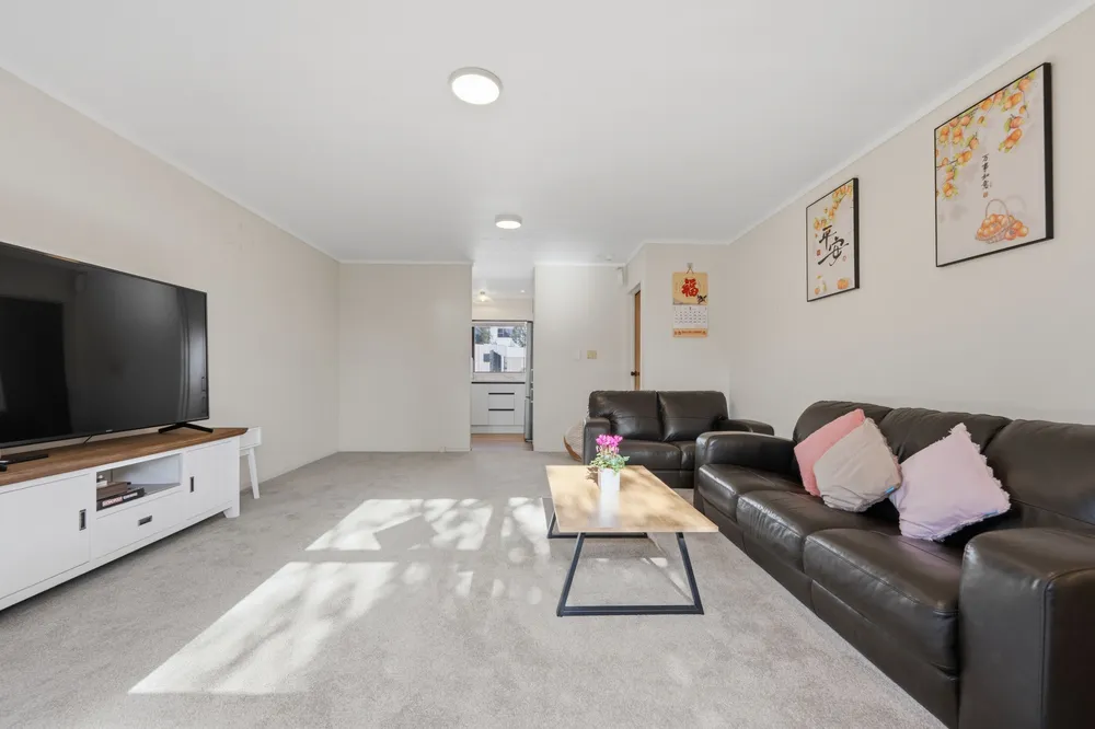 Photos of 2/38 Leo Street
