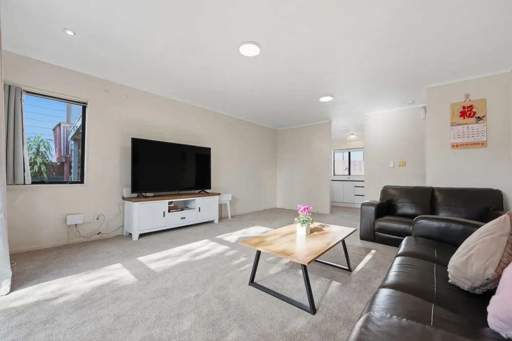 Photos of 2/38 Leo Street