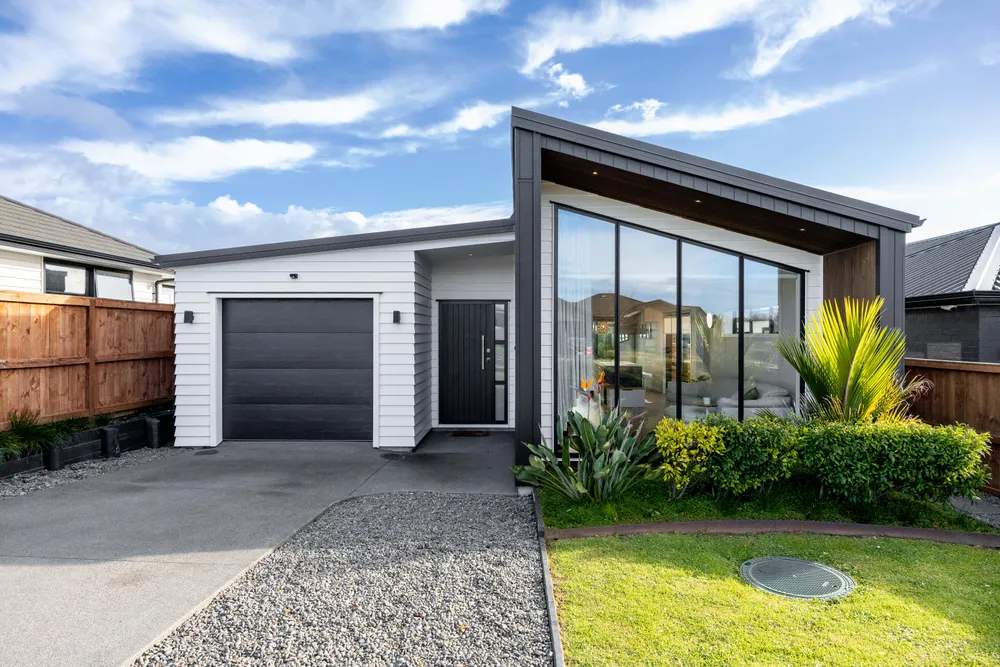 Photos of 78 Maurice Kelly Road