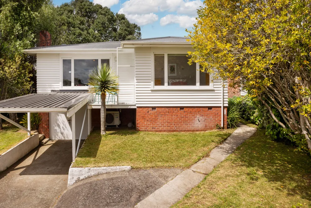 Photos of 26 Springleigh Avenue