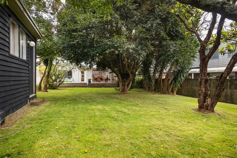 Photos of 26 Springleigh Avenue
