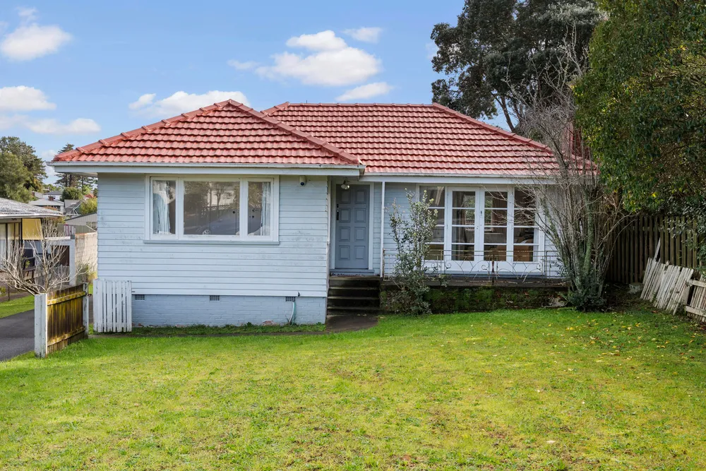 Photos of 79A White Swan Road
