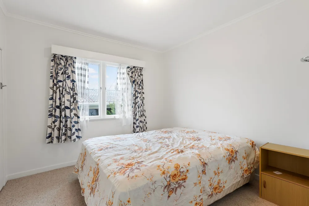Photos of 79A White Swan Road