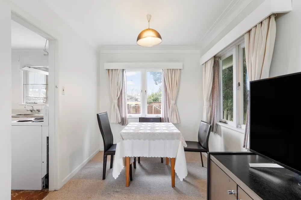 Photos of 79A White Swan Road