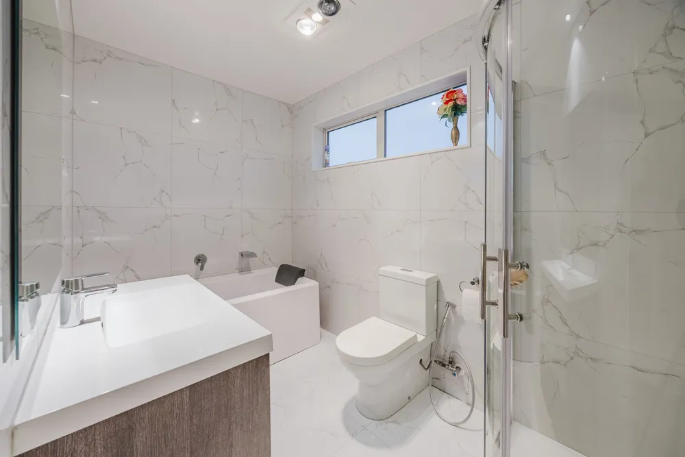 Photos of 226B Hill Road