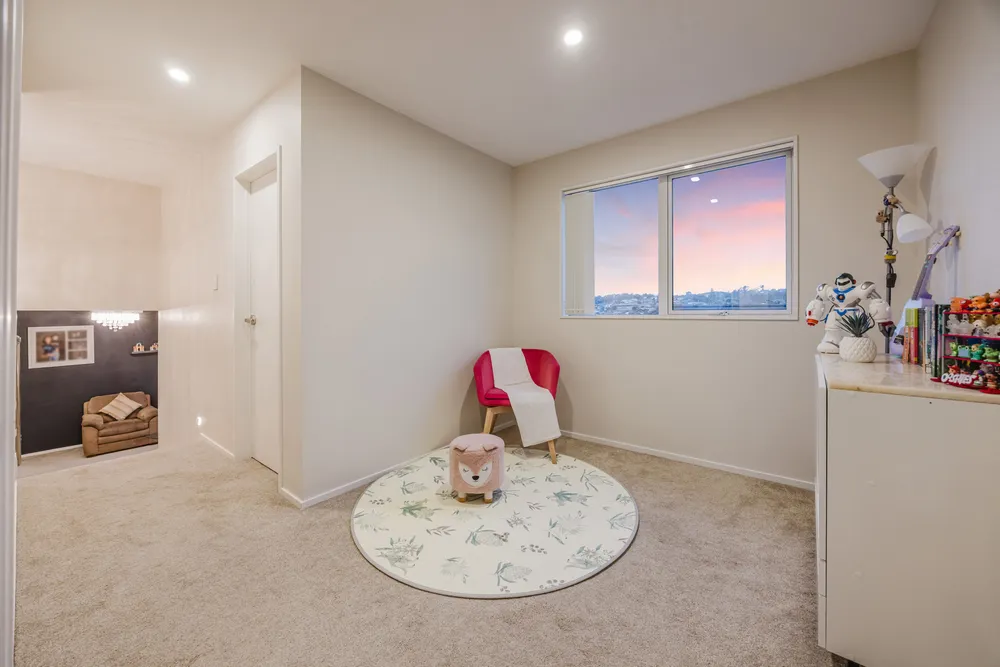Photos of 226B Hill Road