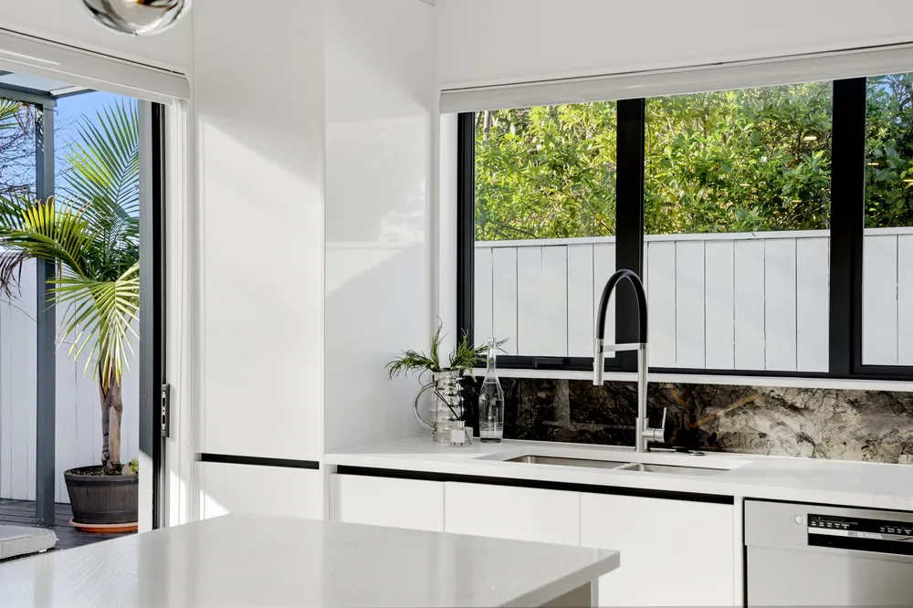 Photos of 17A Winhall Rise
