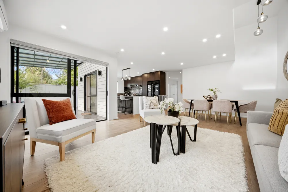 Photos of 17A Winhall Rise