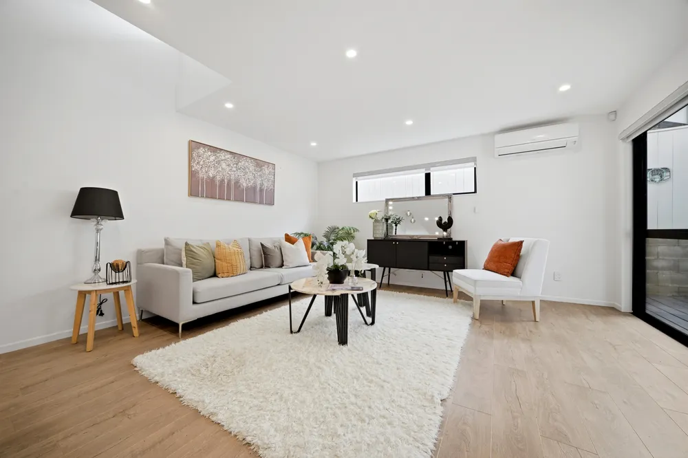 Photos of 17A Winhall Rise