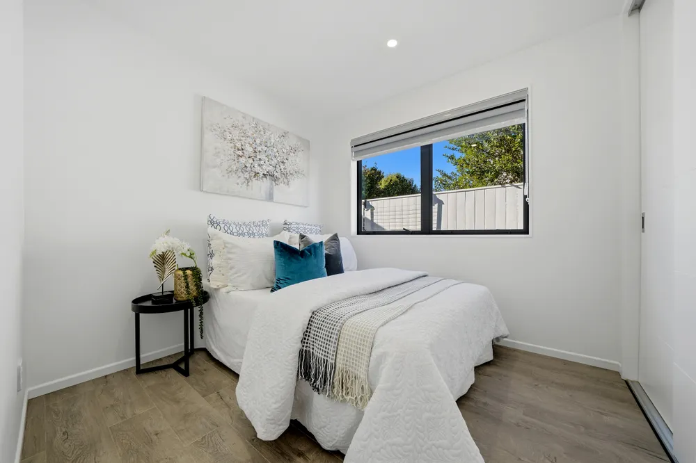 Photos of 17A Winhall Rise