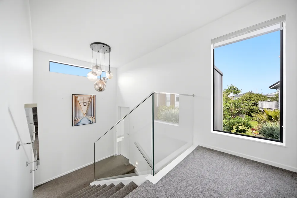 Photos of 17A Winhall Rise