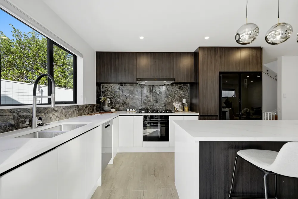 Photos of 17A Winhall Rise