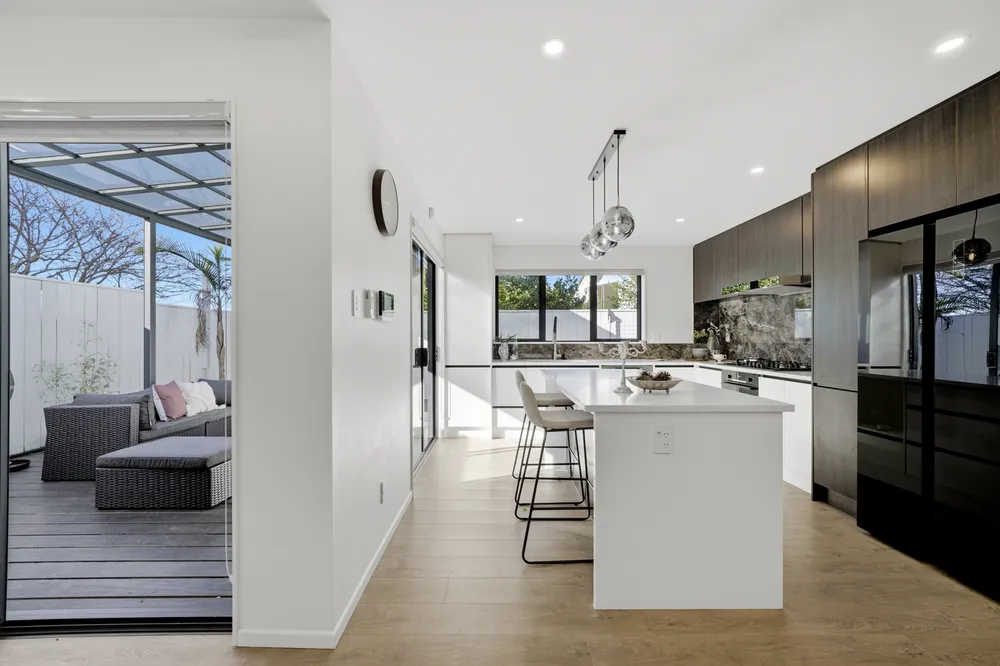 Photos of 17A Winhall Rise