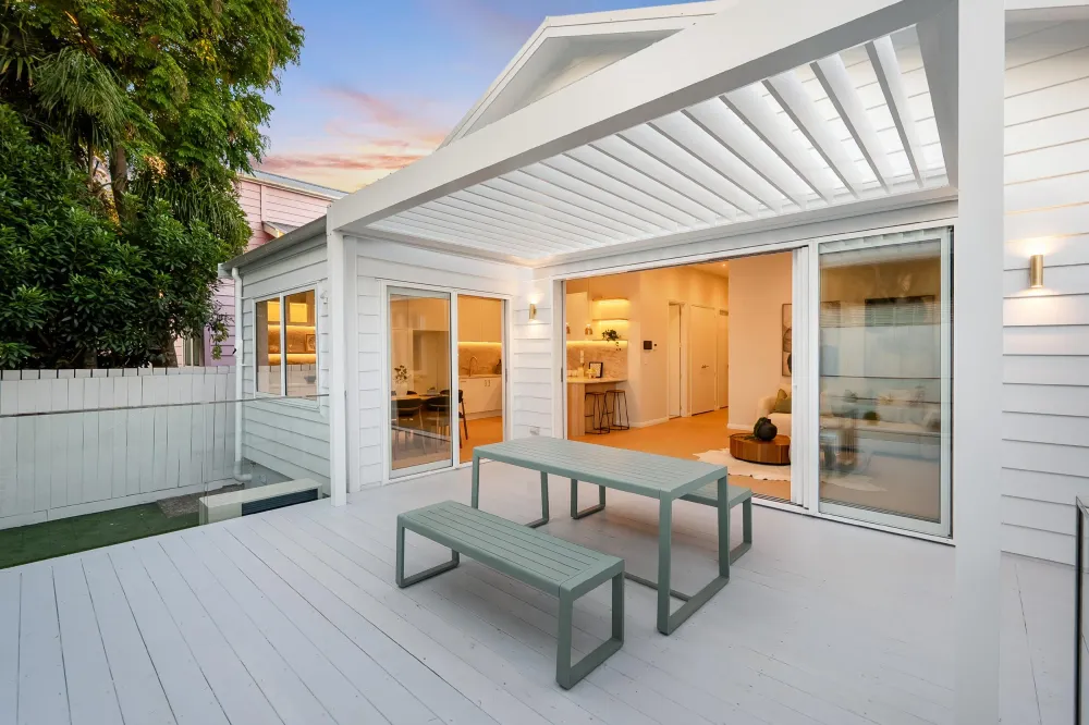 Photos of 9 Provost Street