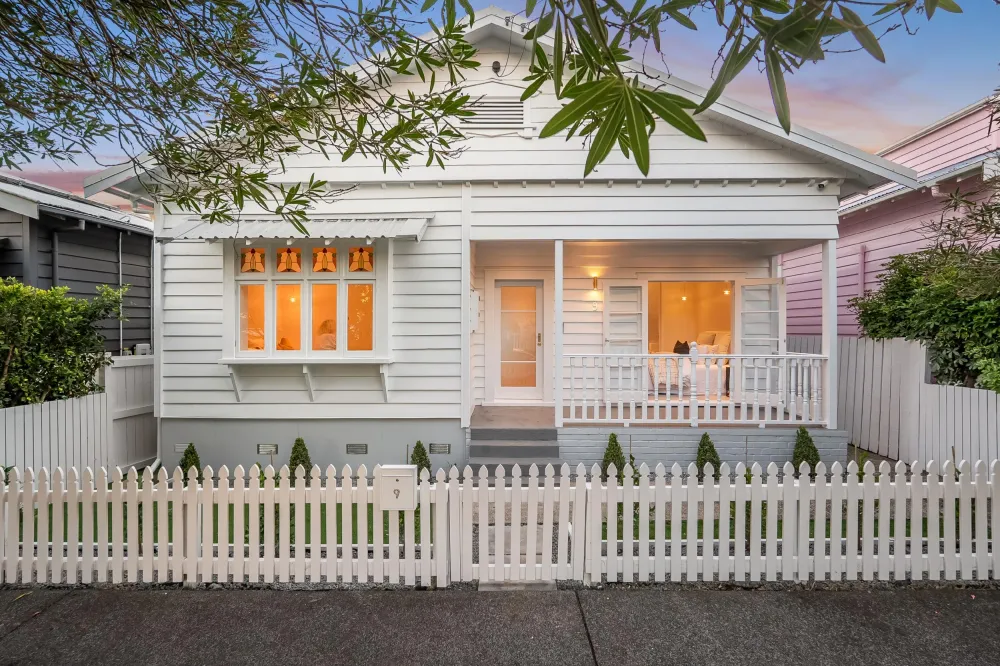 Photos of 9 Provost Street
