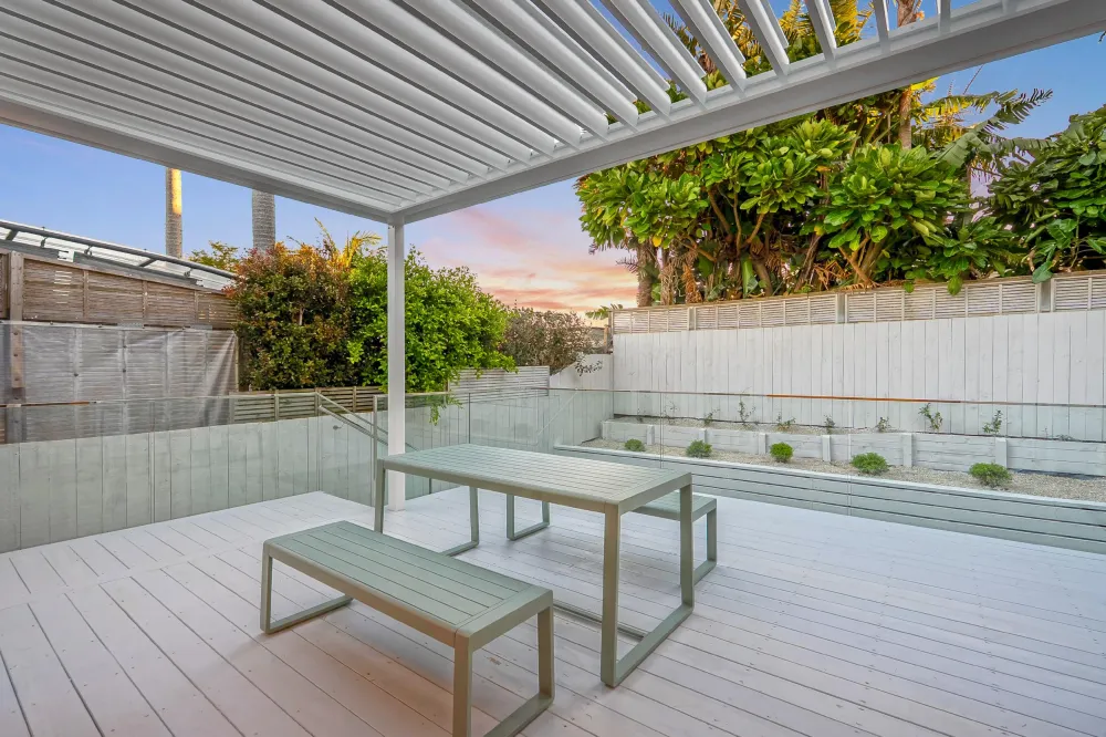 Photos of 9 Provost Street