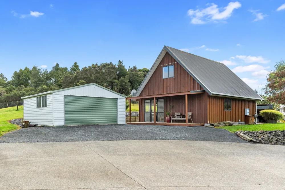 Photos of 233 Pigs Head Road