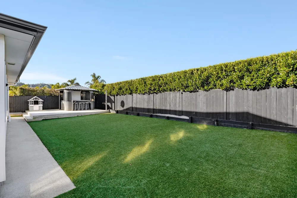 Photos of 7 Walter Ruddock Avenue