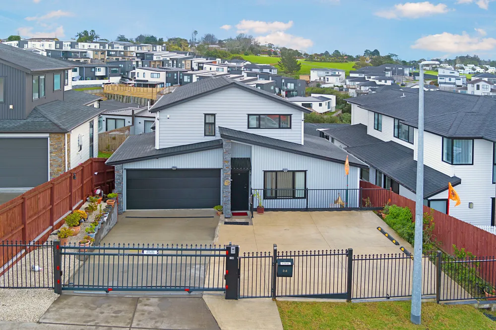 Photos of 34 McWhirters Farm Lane
