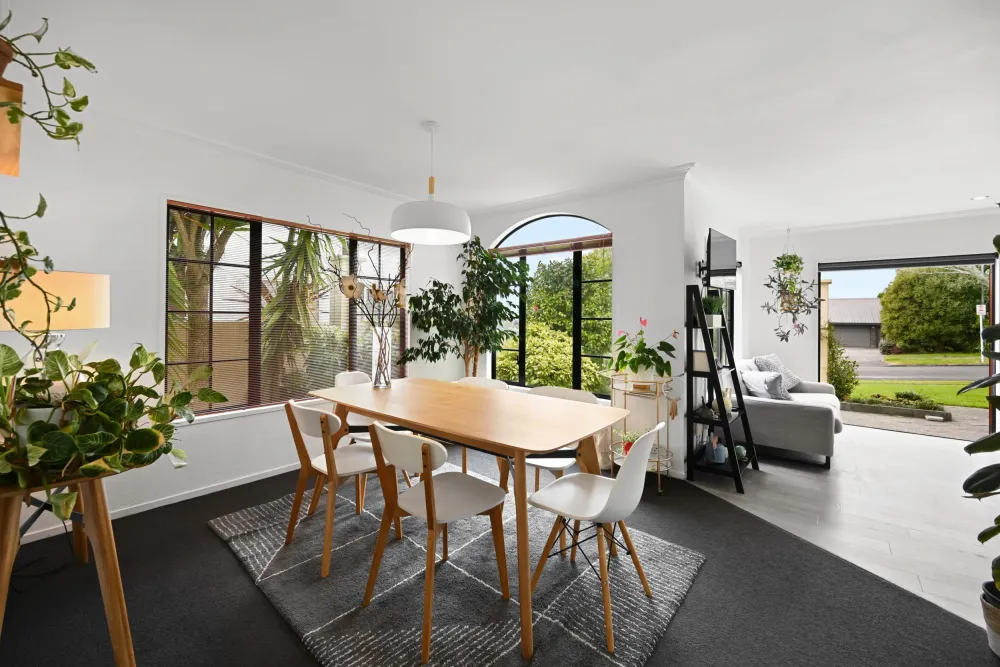 Photos of 19 Western Heights Drive