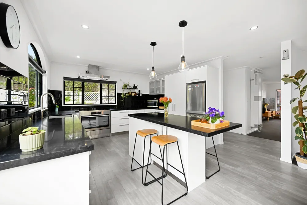 Photos of 19 Western Heights Drive