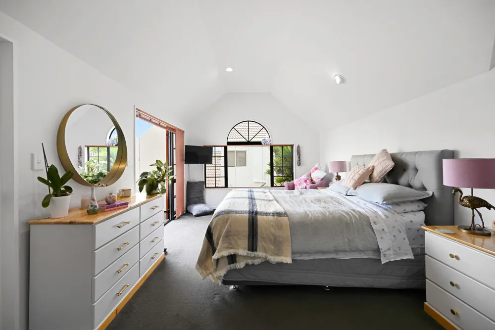 Photos of 19 Western Heights Drive