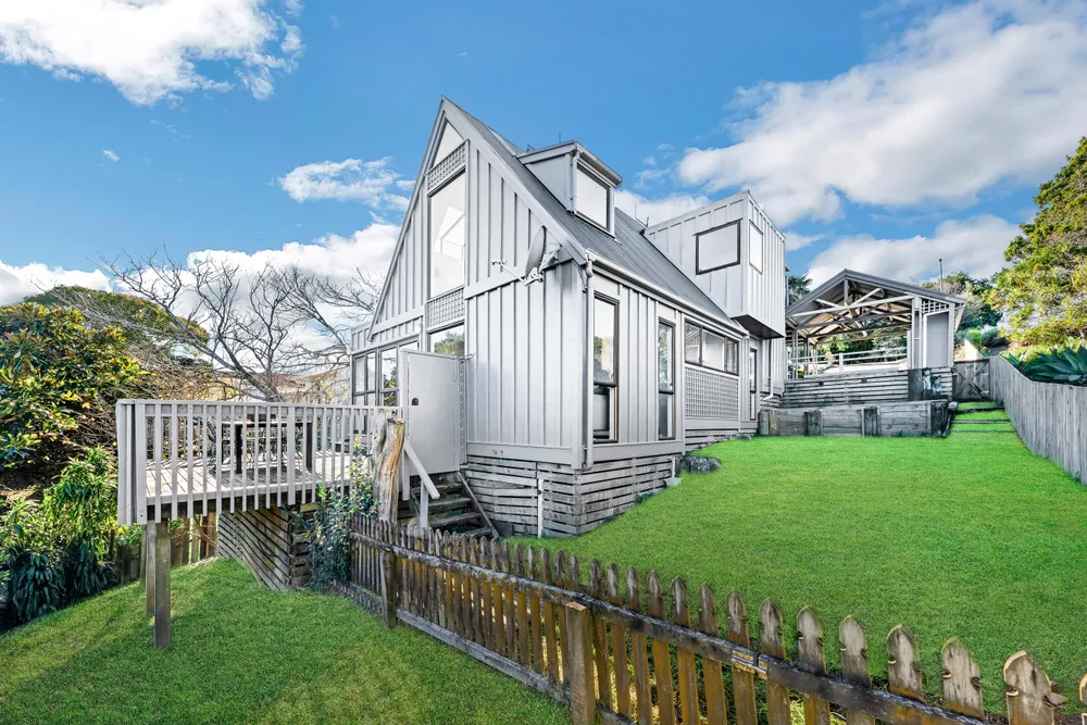 Photos of 109A Udys Road