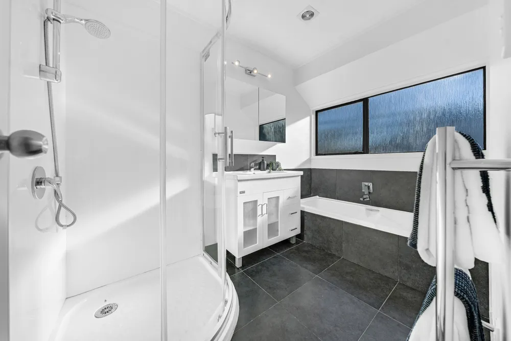 Photos of 109A Udys Road
