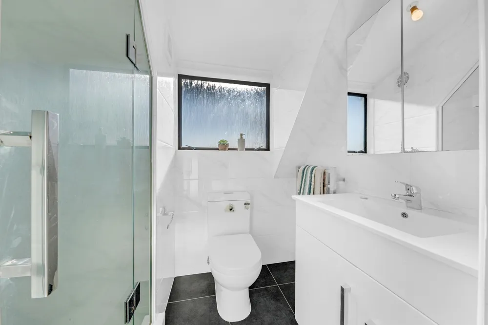 Photos of 109A Udys Road