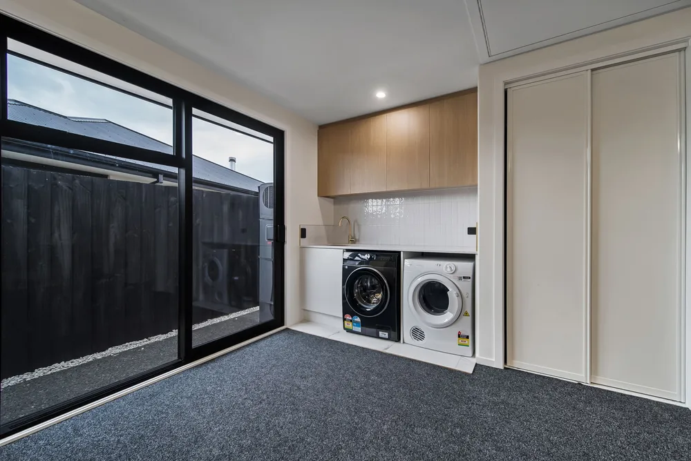 Photos of 31 Comer Street