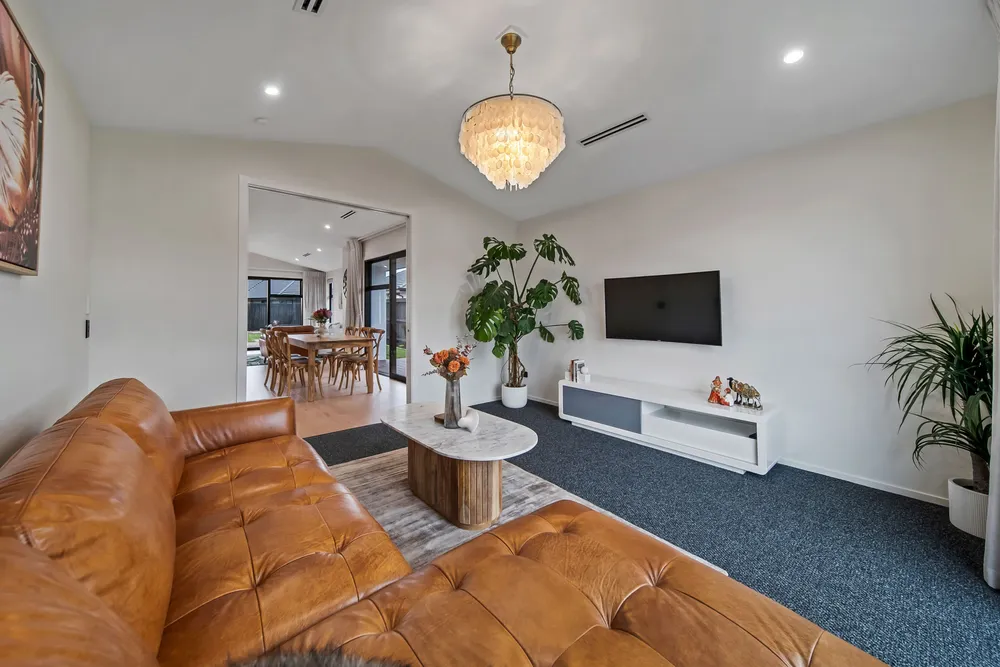 Photos of 31 Comer Street
