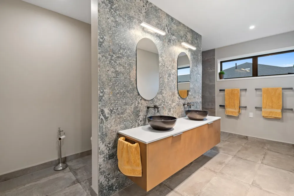 Photos of 11 Whitton Way