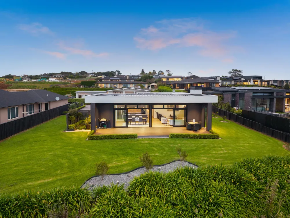 Photos of 11 Whitton Way
