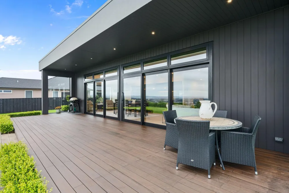 Photos of 11 Whitton Way