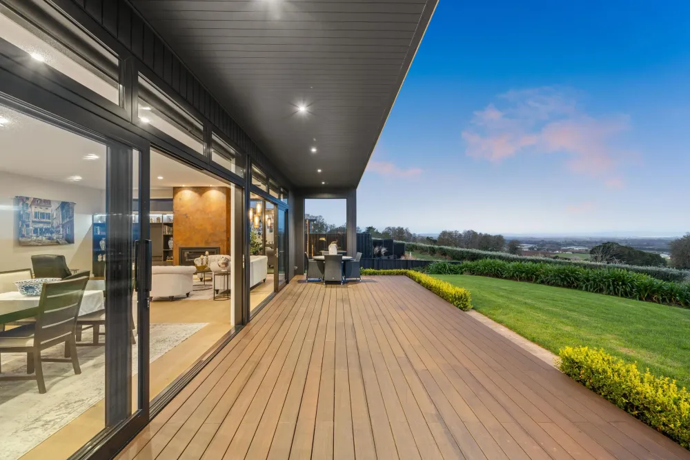 Photos of 11 Whitton Way
