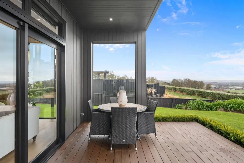 Photos of 11 Whitton Way