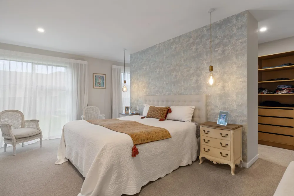 Photos of 11 Whitton Way