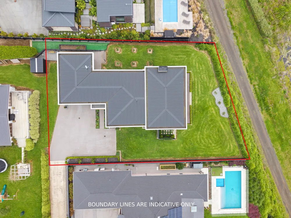 Photos of 11 Whitton Way